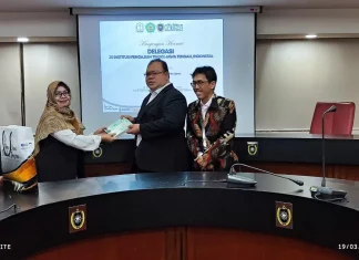 Universitas Nahdlatul Ulama Al Ghazali Cilacap menjalin kerjasama dengan Universiti Sultan Zainal Abidin (UniSZA) untuk memperluas jaringan institusi pendidikan tinggi di Jawa Tengah, Indonesia Kerjasama International Malaysia