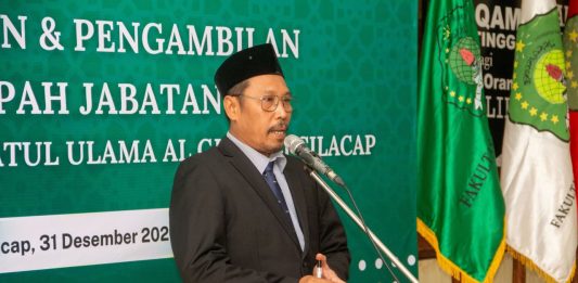 Semarak Akhir Tahun, UNUGHA Cilacap Lantik 12 Pejabat Baru di Berbagai Posisi Strategis